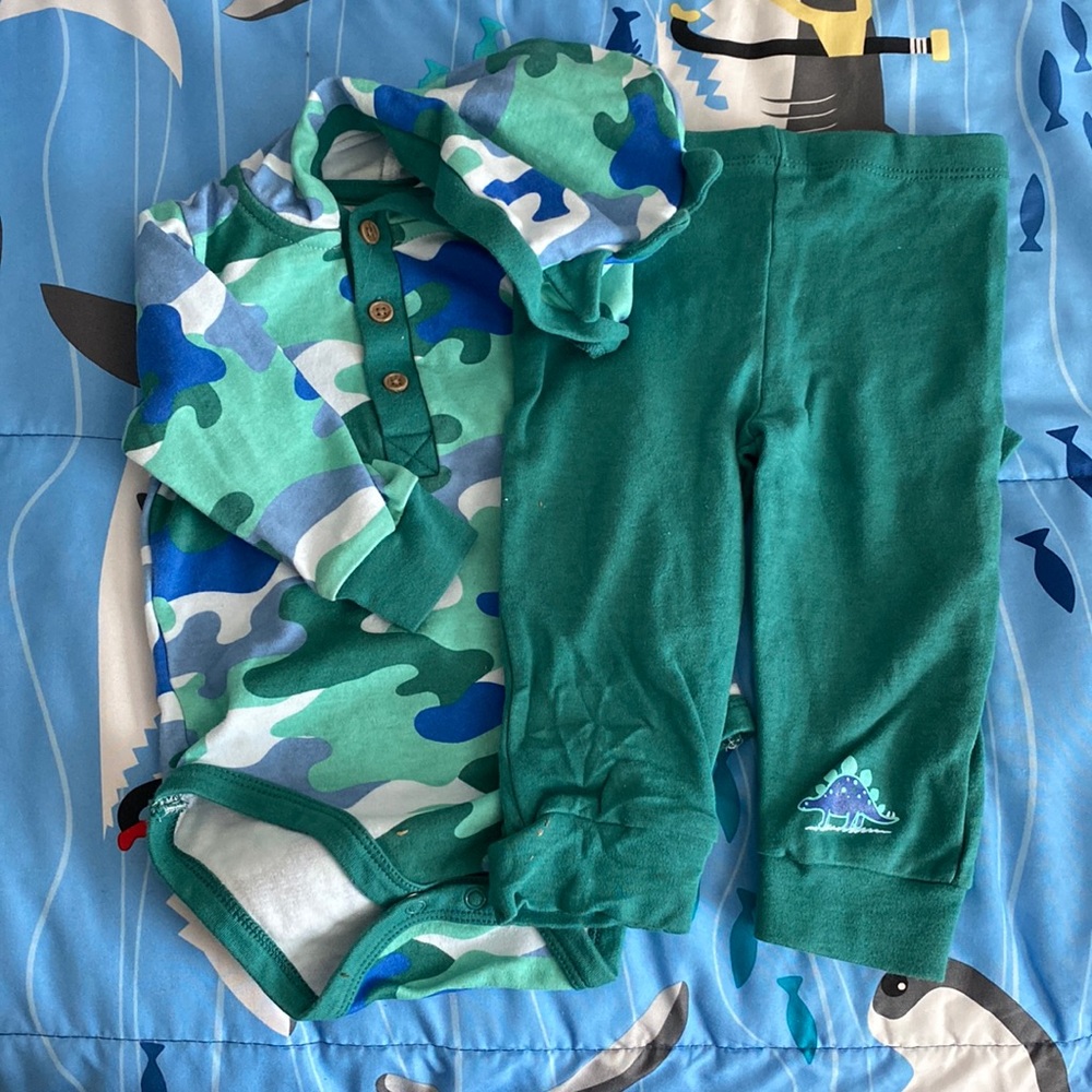 Matching Set / Dinosaur Horns / Hooded